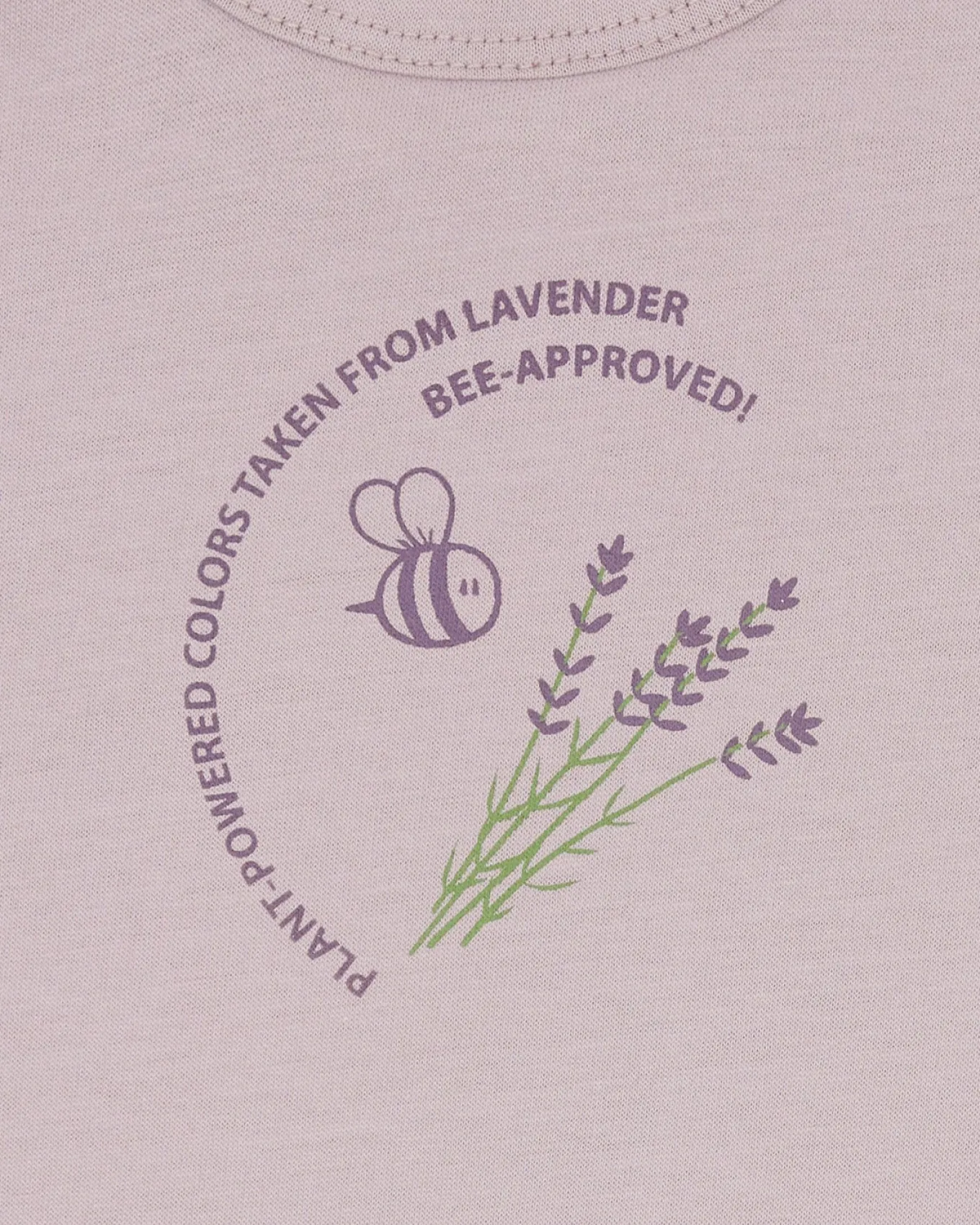 T-Shirt mit Pflanzenfarben gefärbt